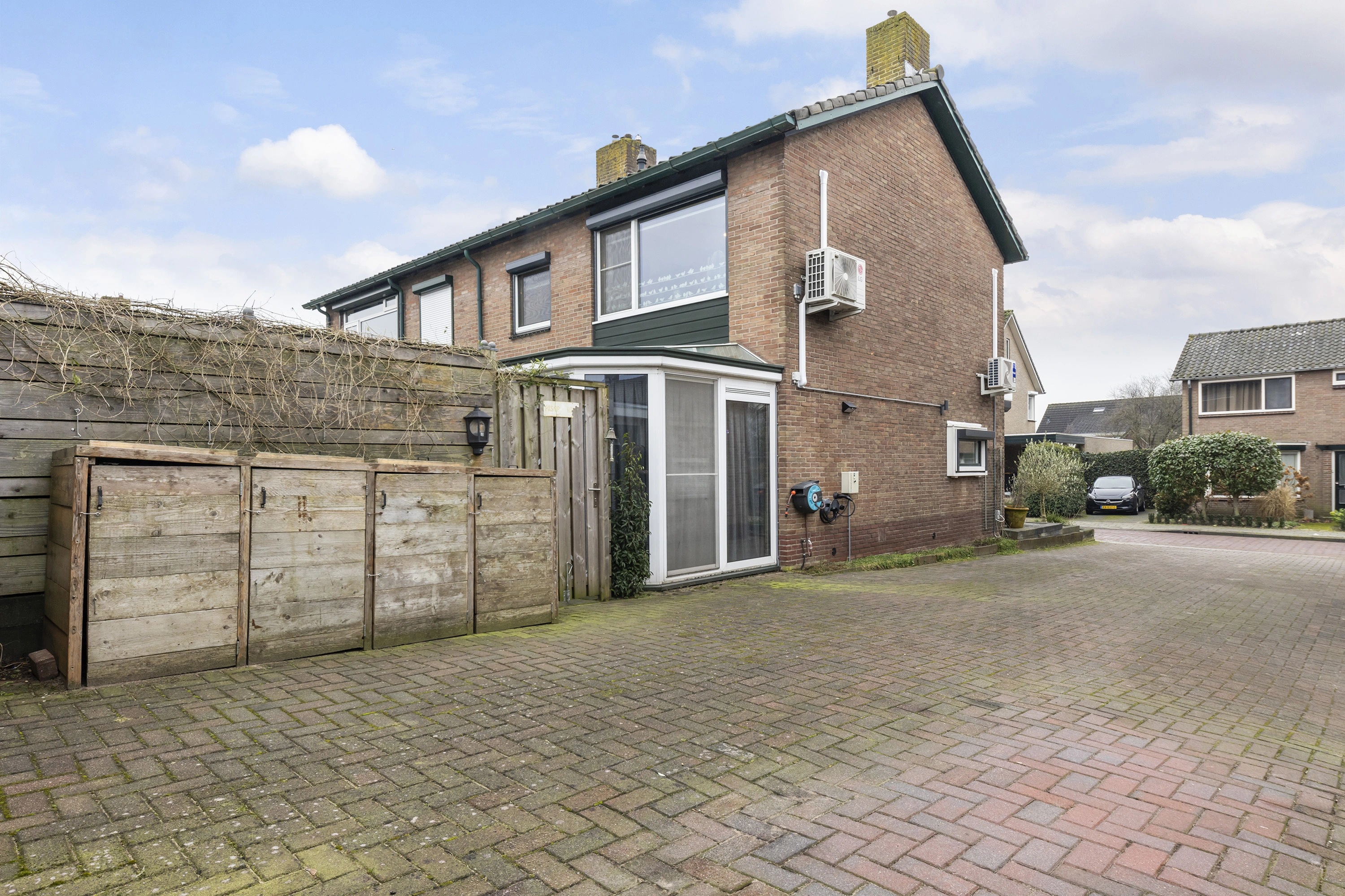 HOLTEN - Waardenborchstraat 24