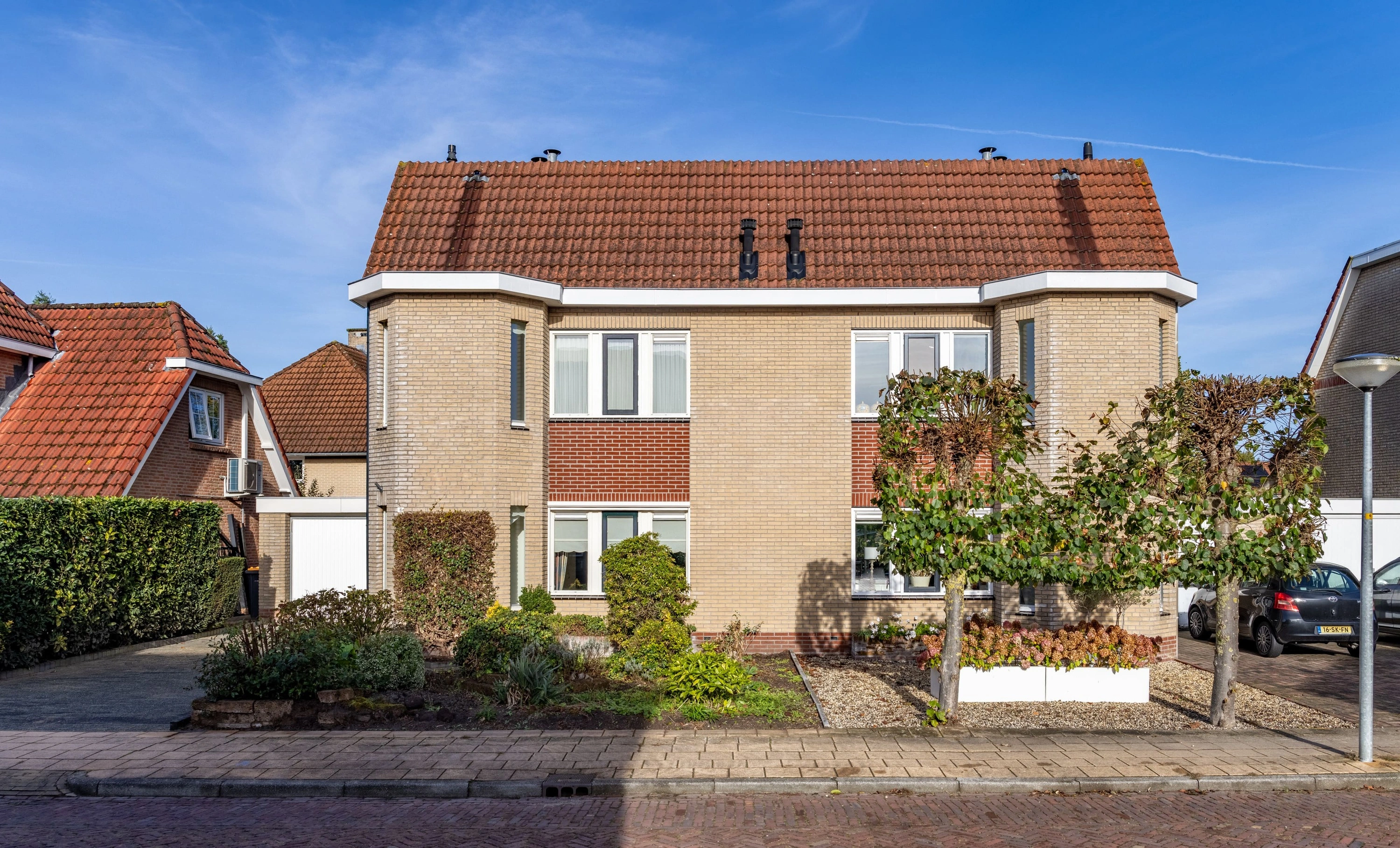 HOLTEN - Vicarie 6
