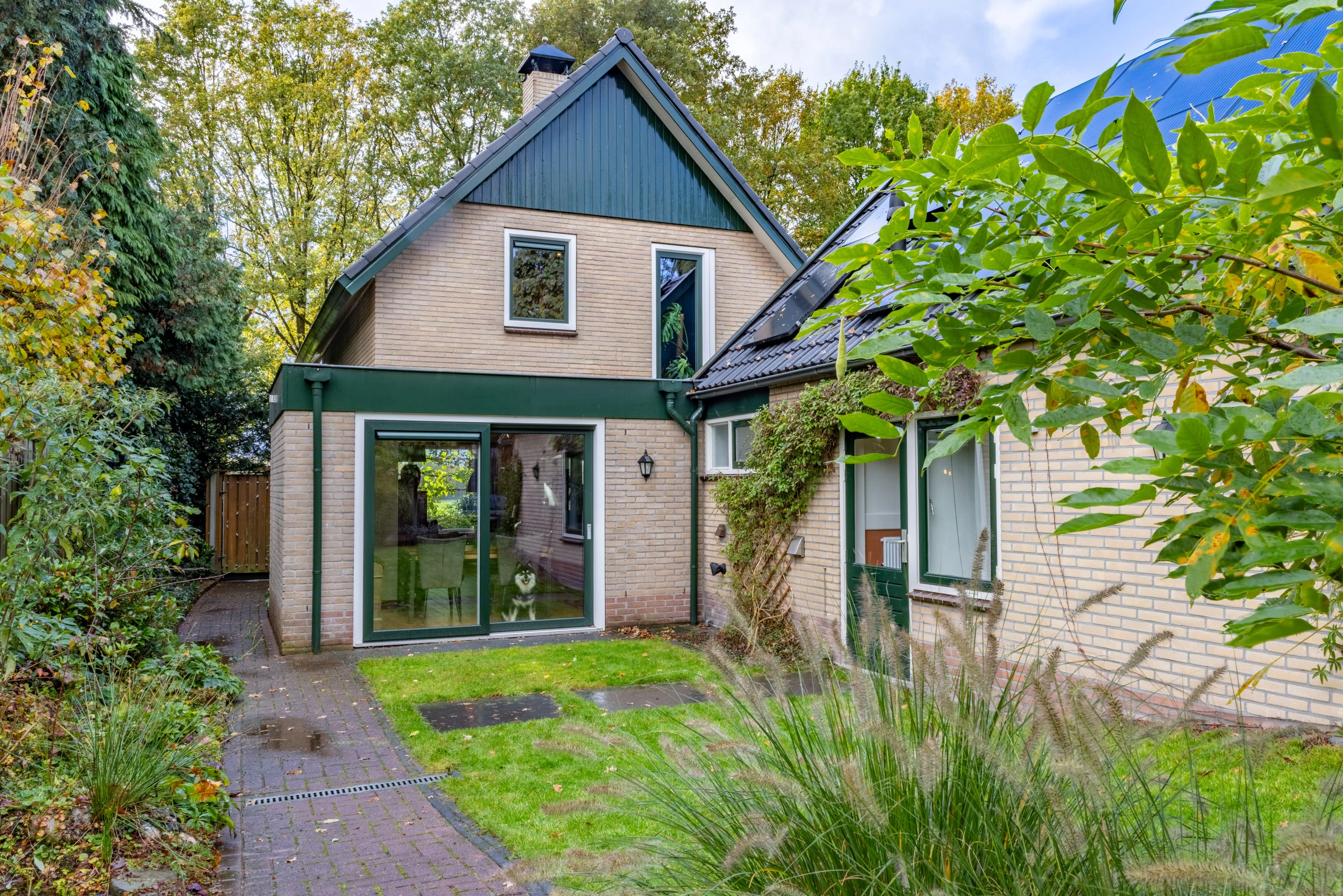 HOLTEN - Burgemeester van de Borchstraat 39