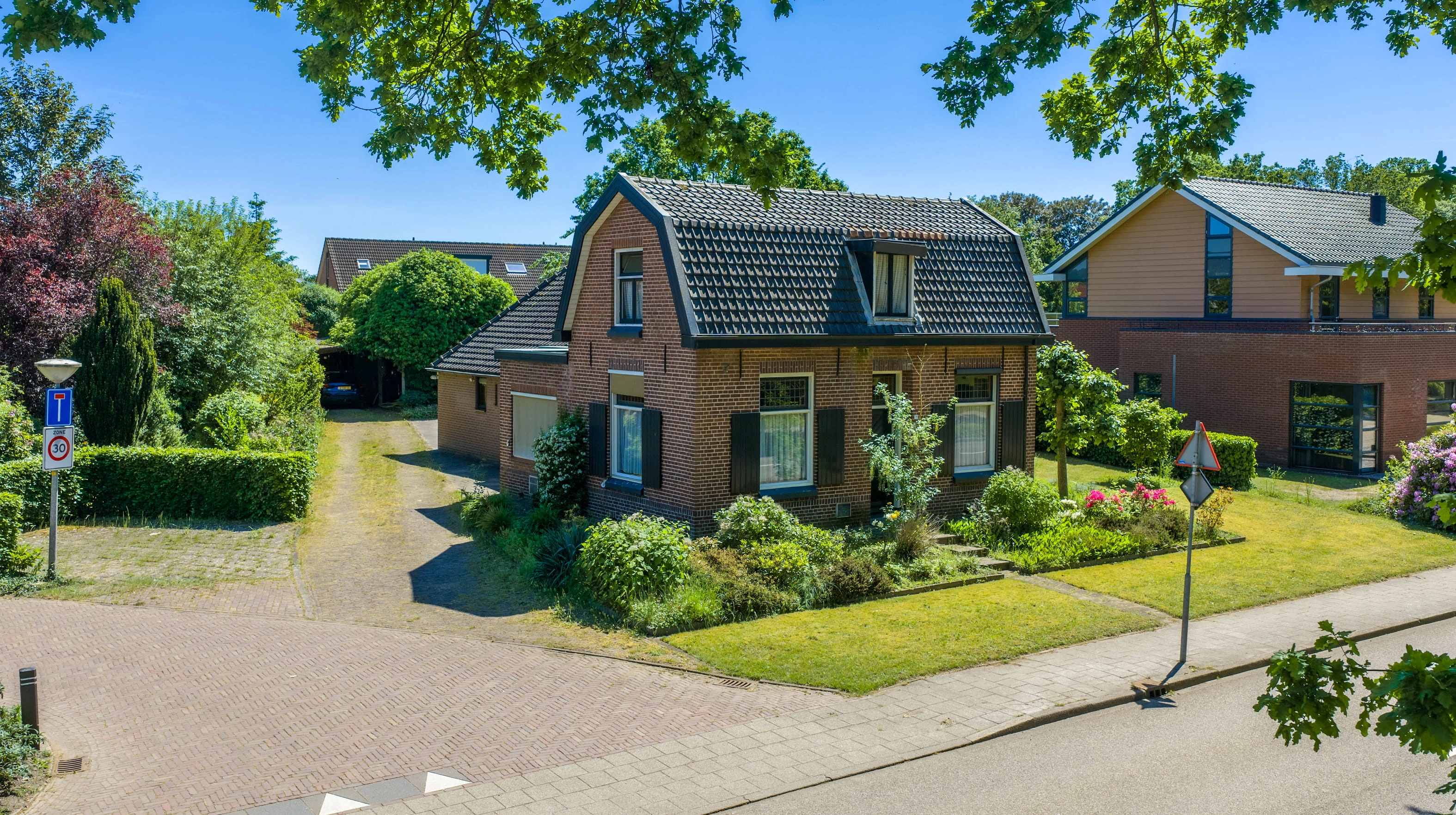 HOLTEN - Larenseweg 76