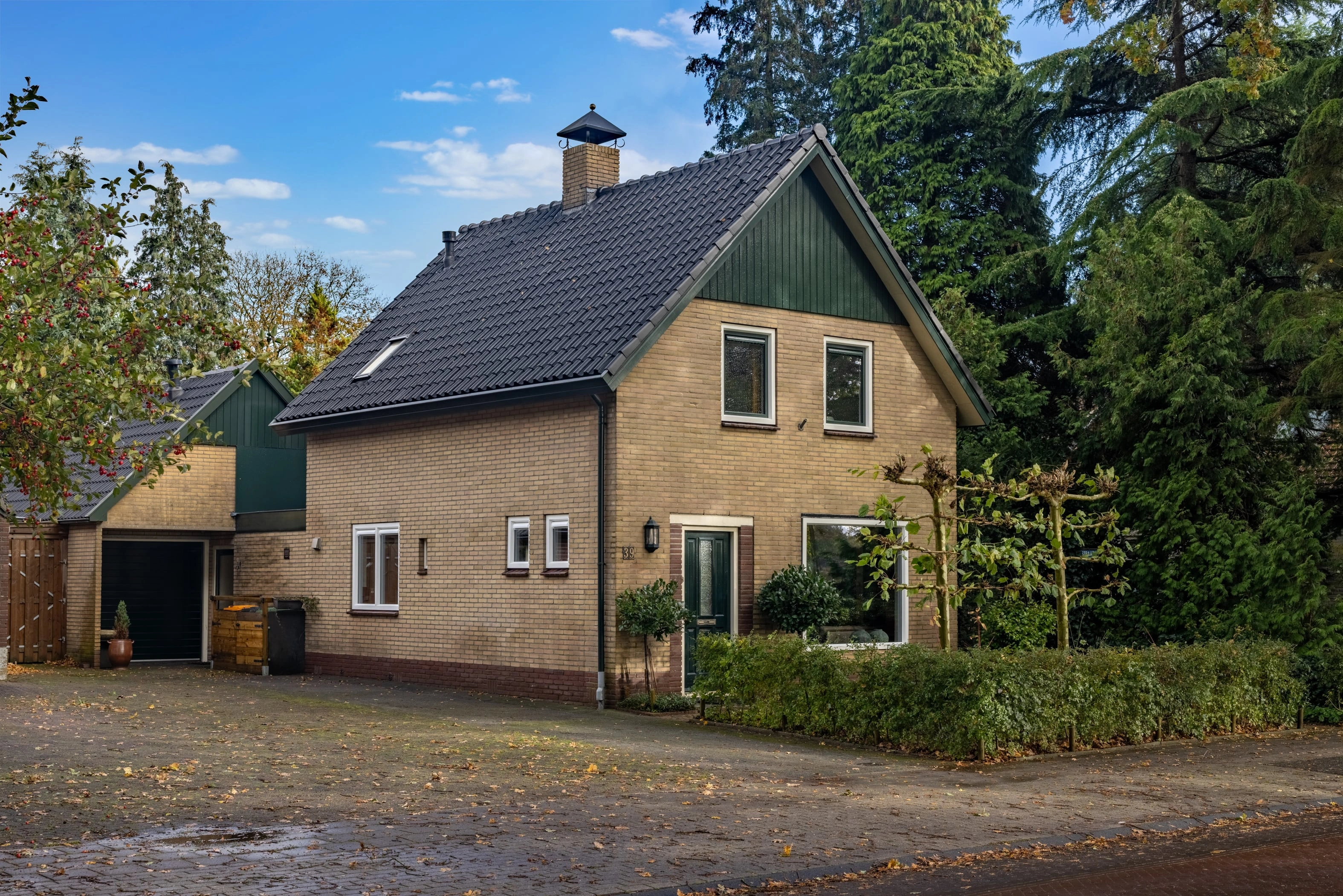 HOLTEN - Burgemeester van de Borchstraat 39