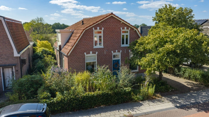 HOLTEN - Burgemeester van der Borchstraat 18