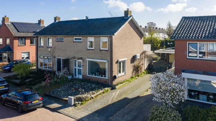 HOLTEN - Bergmanstraat 26