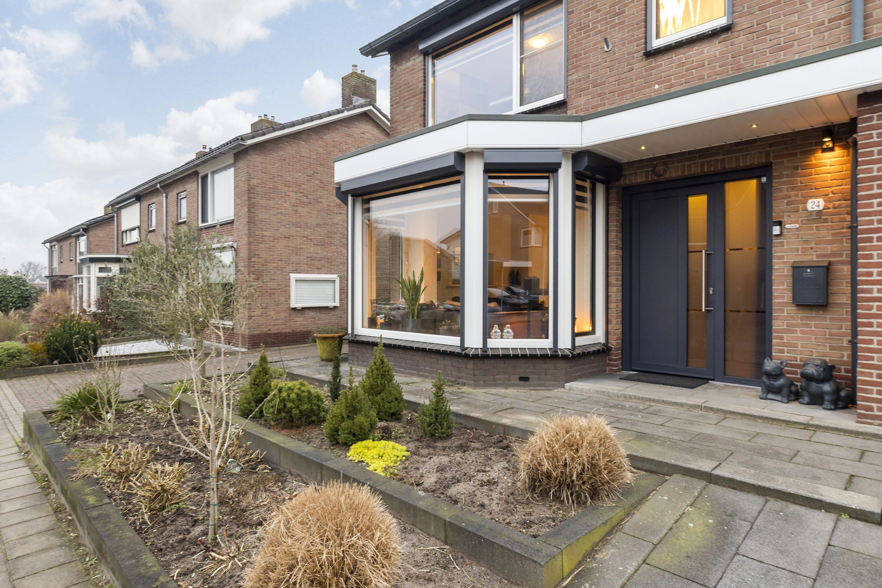 HOLTEN - Waardenborchstraat 24