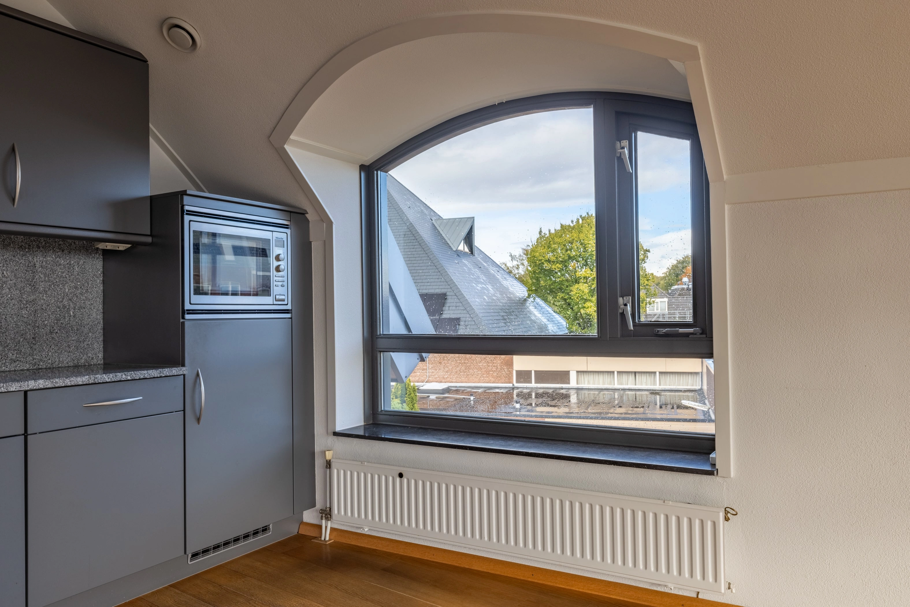 HOLTEN - Stationsstraat 2202