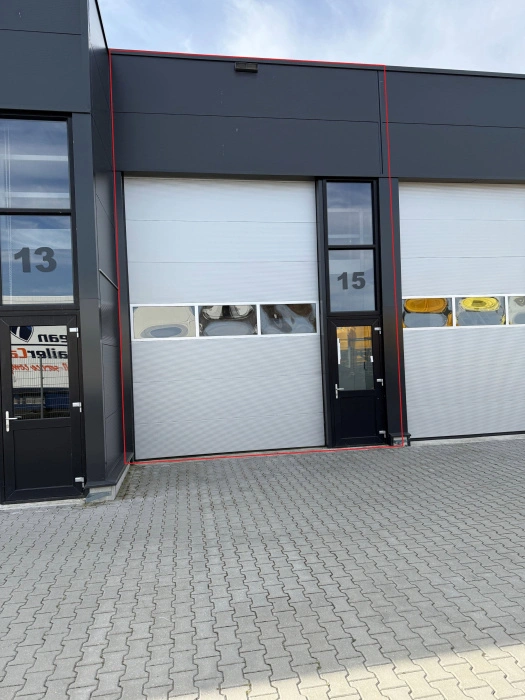 HOLTEN - Handelsweg 2415