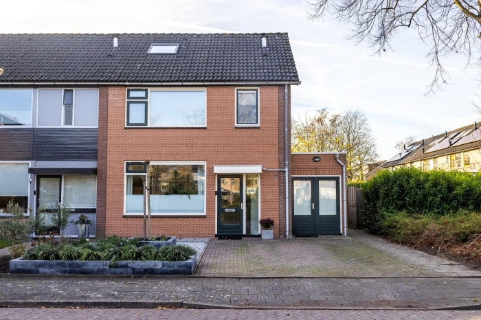 HOLTEN - Churchillstraat 26